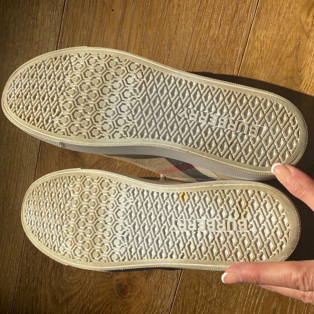Shoes - Picture 10 of 15